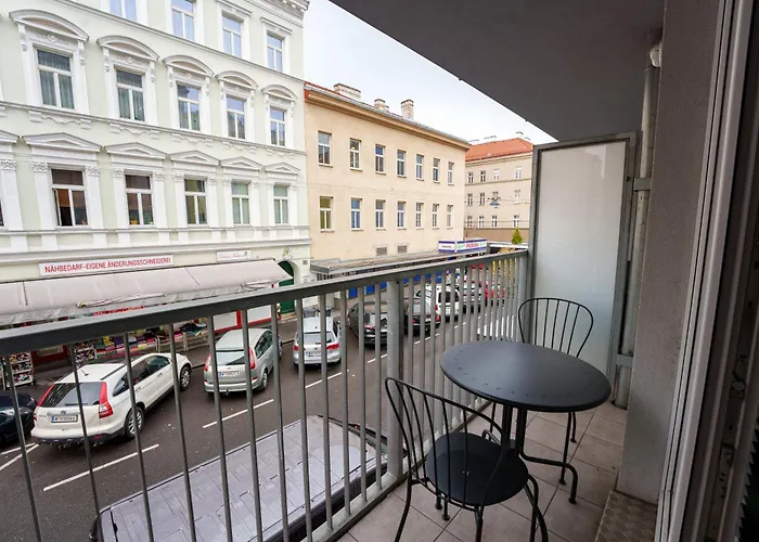 1100 Apartment
