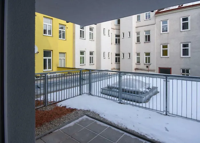 Apartment 1100