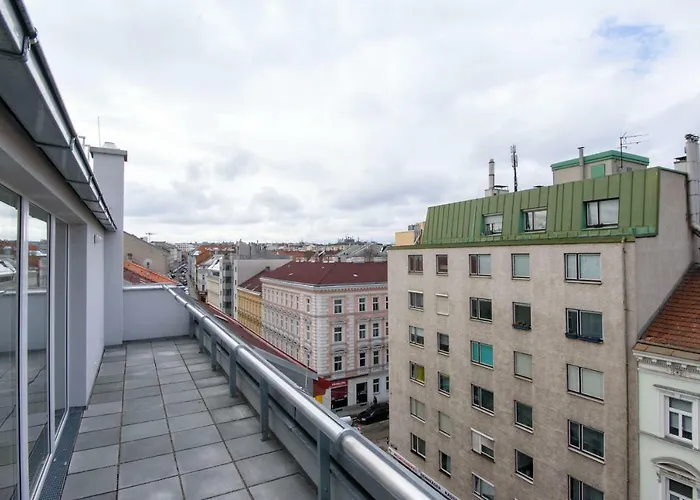 1100 Apartment *