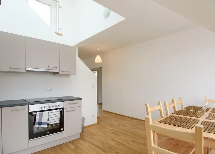 1100 Apartment