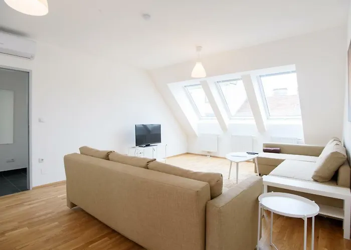 Apartment 1100