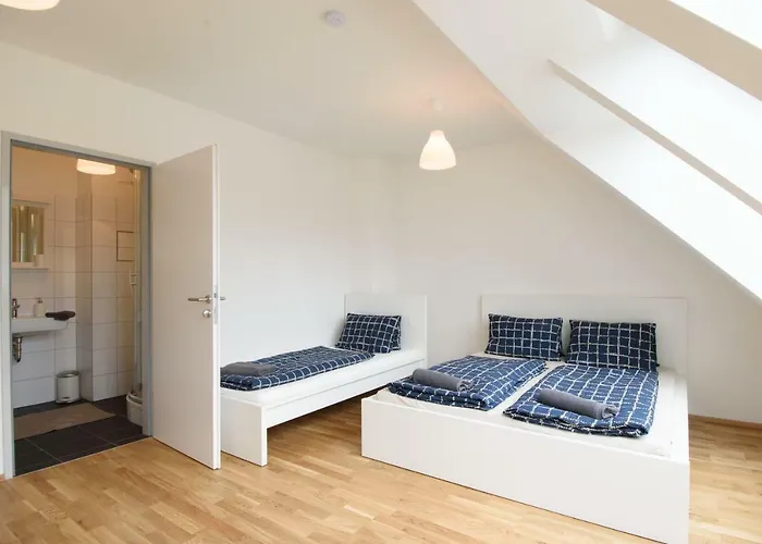 1100 Apartment *